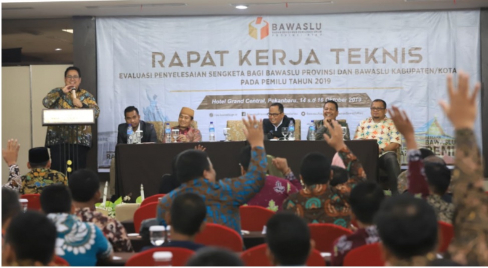 RAKER KERJA TEKNIS EVALUASI PENYELESAIAN SENGKETA BAGI BAWASLU PROVINSI DAN BAWASLU KABUPATEN / KOTA PADA PEMILU TAHUN 2019