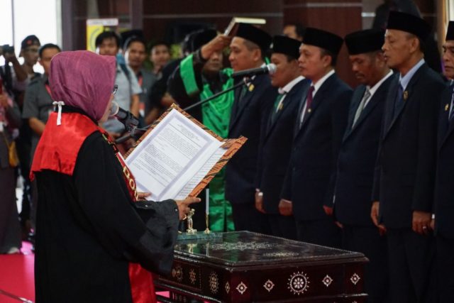50 Anggota DPRD Lotim Periode 2019-2024 Resmi Dilantik