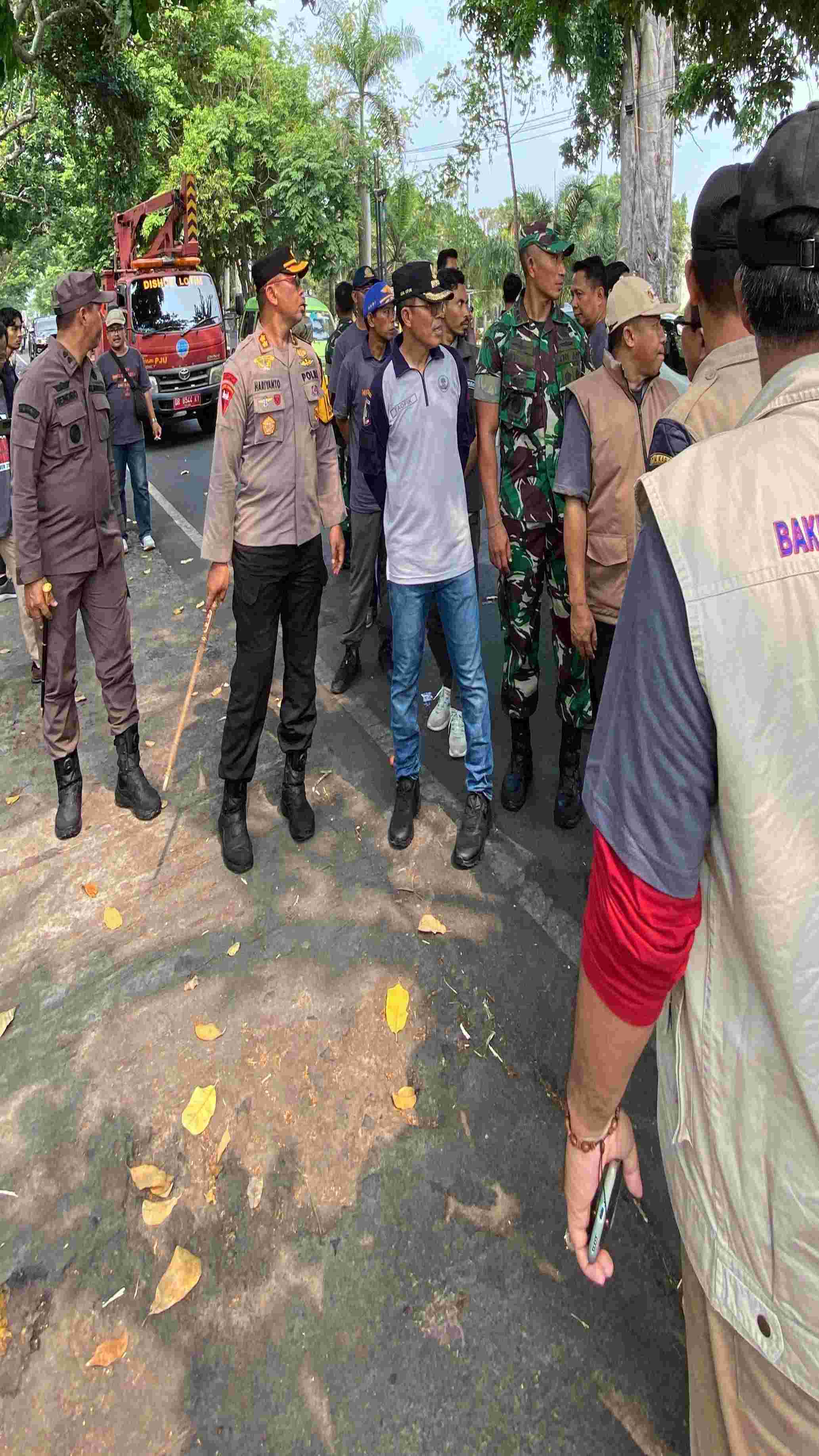 Penertiban Alat Peraga Kampanye Pada Masa Tenang