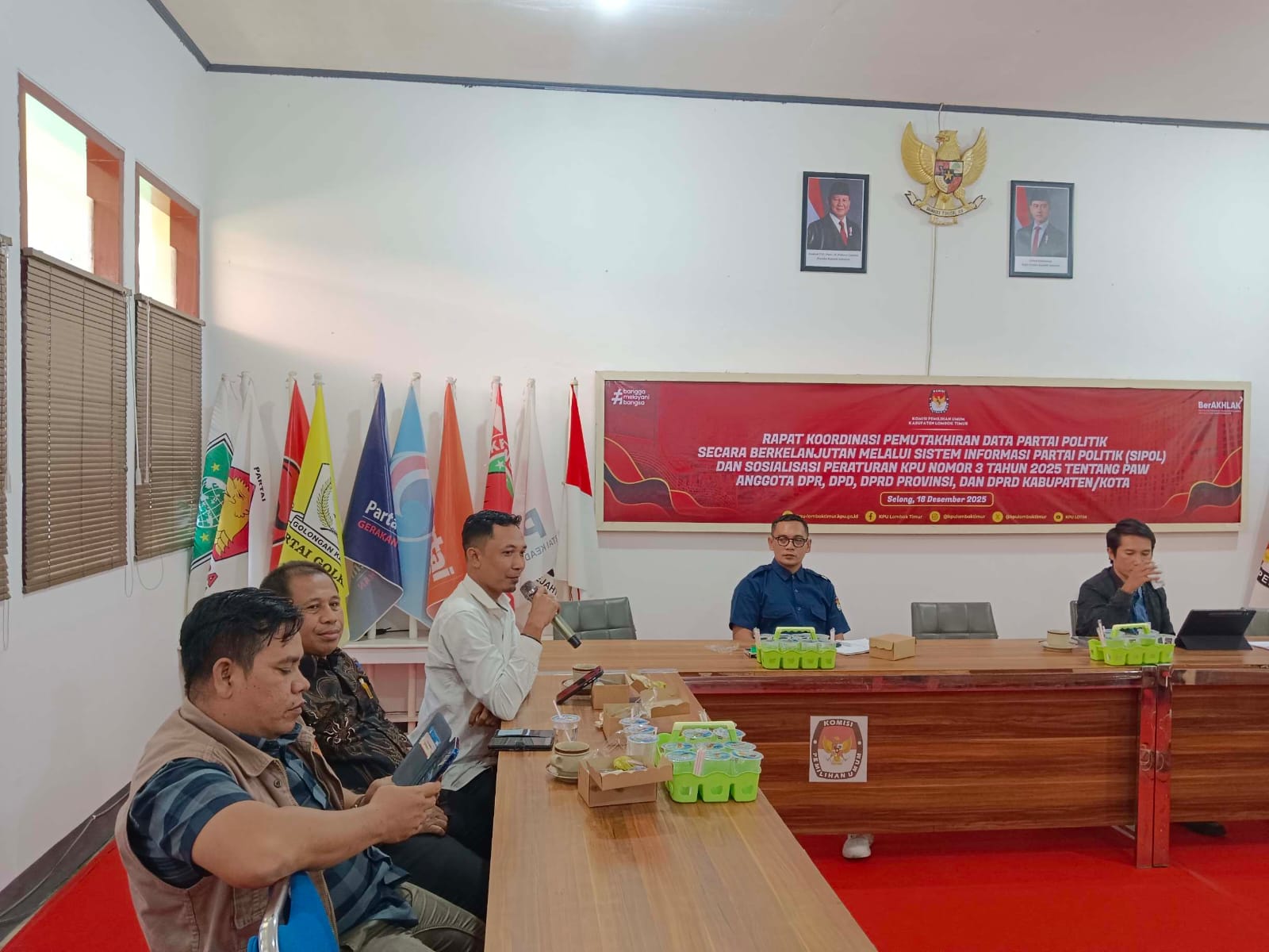 Ketua dan Dua Anggota Hadiri Rakor di KPU Lotim