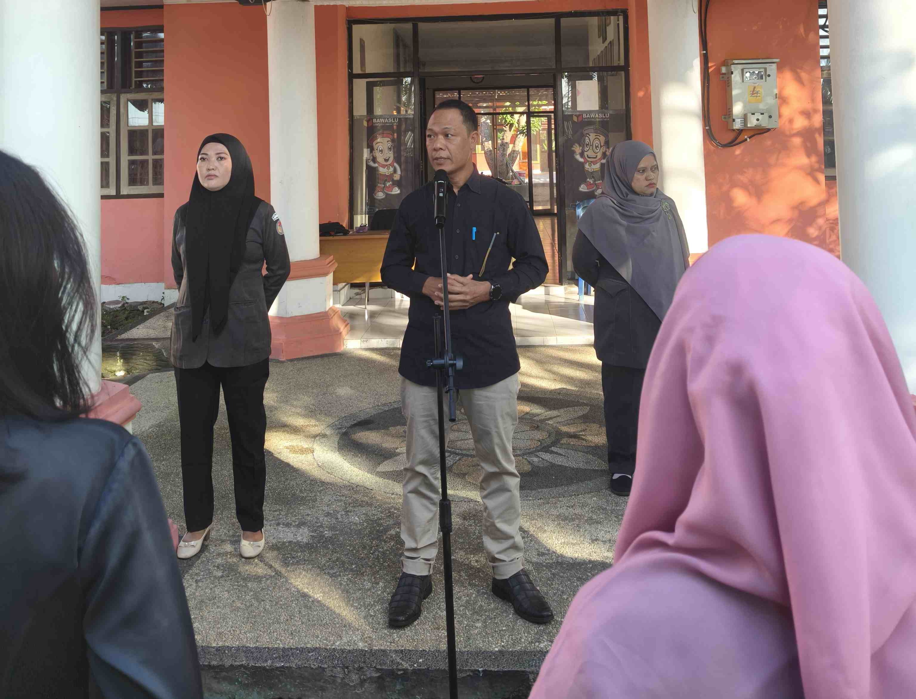 Apel 12 Mei