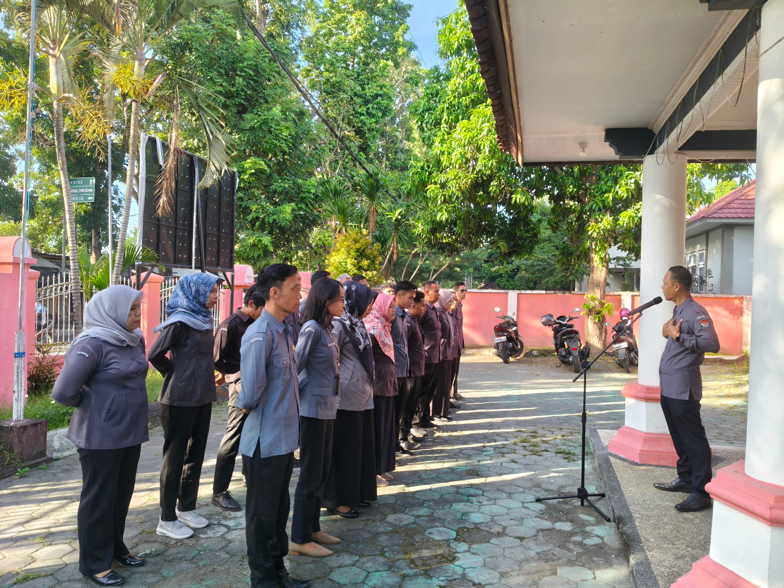 Apel Pagi