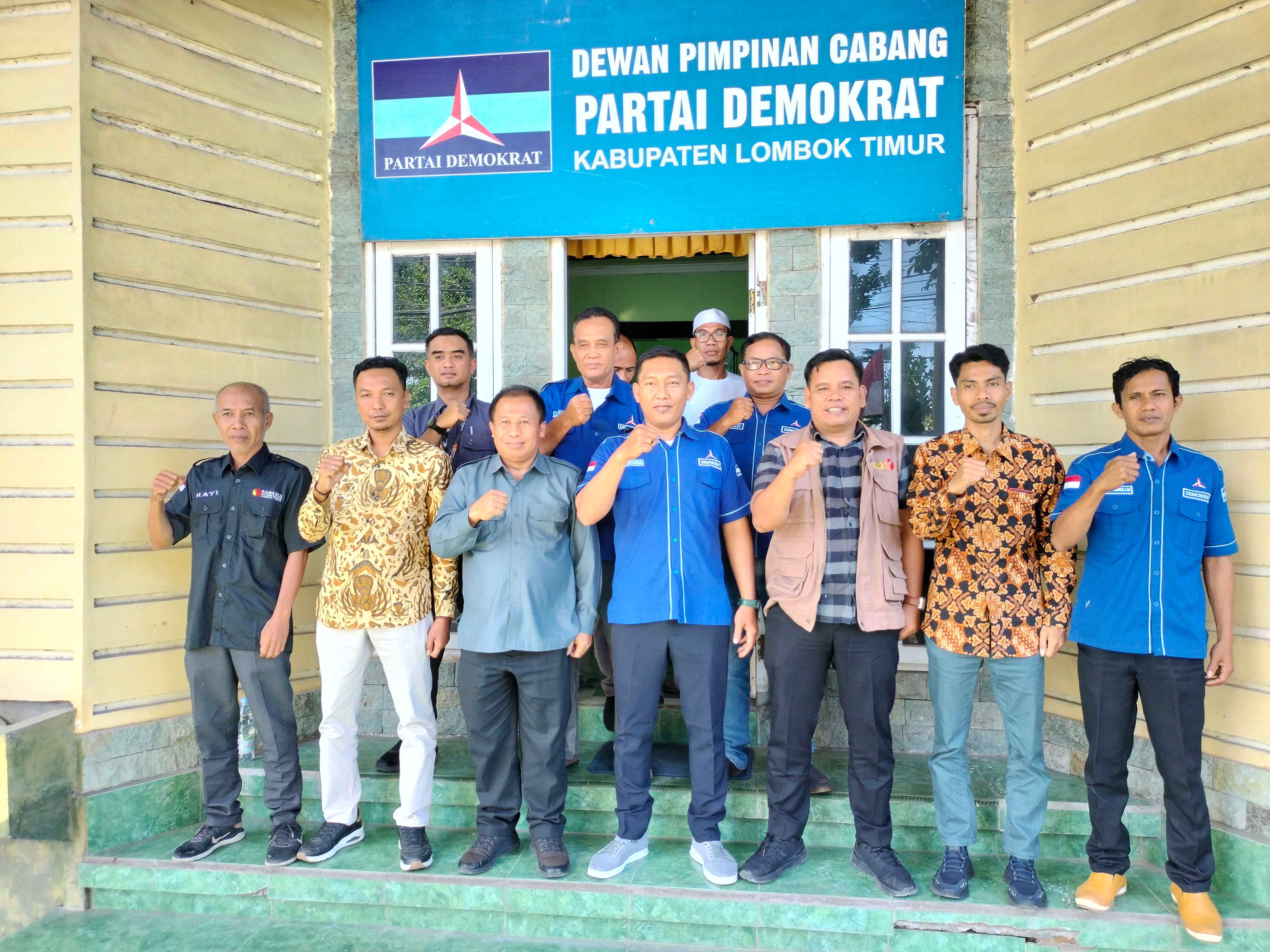 Anggota Bawaslu Lotim dan DPC Partai Demokrat 