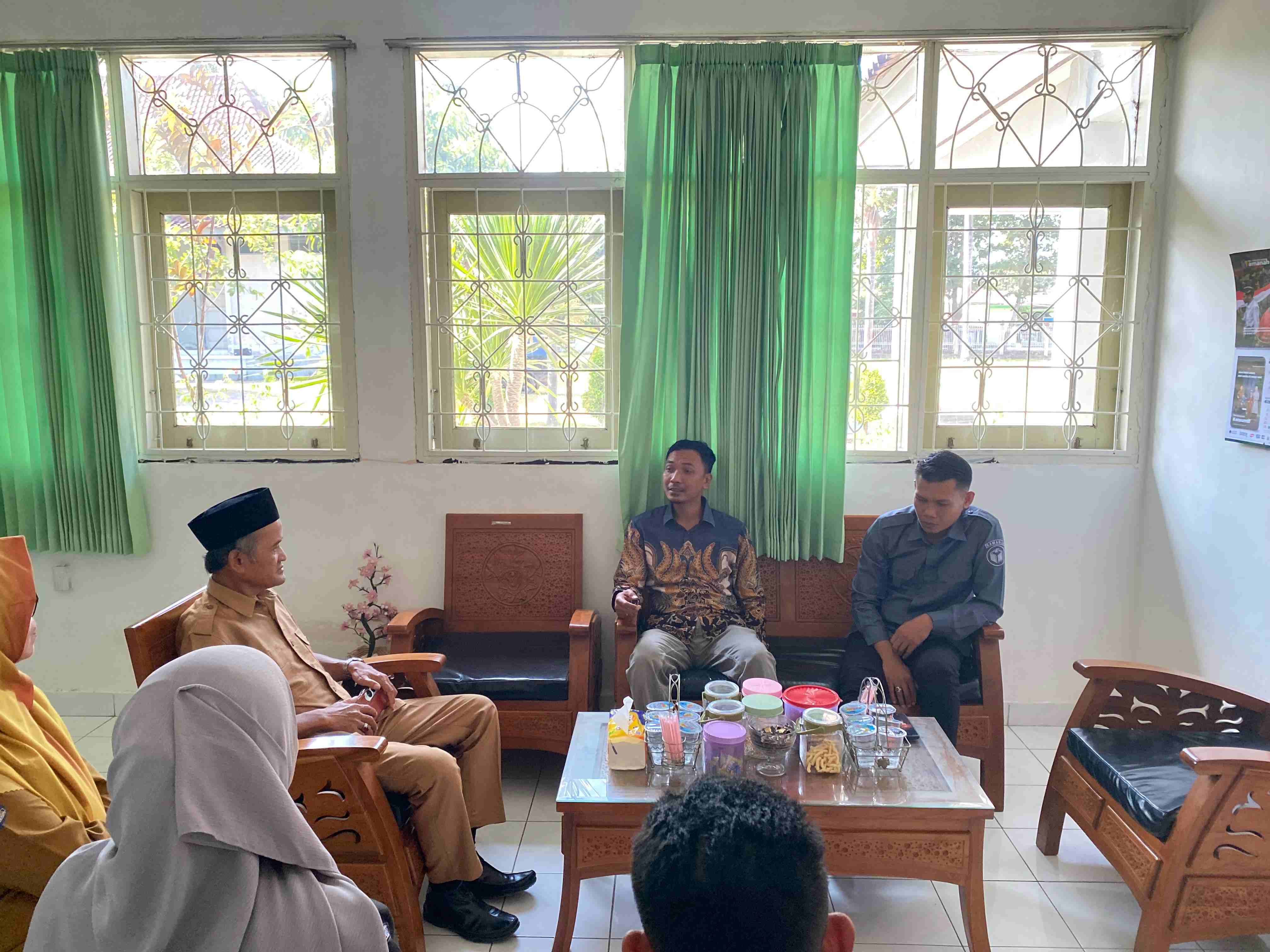 Kegiatan Koordinasi dengan Cabang Dinas Dikpora Wilayah II NTB