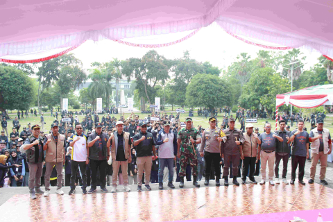 Foto Bersama Apel Siaga Pengawasan Pemilihan 2024