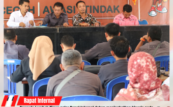Rapat Internal dalam meningkatkan kinerja pada masing-masing Divisi