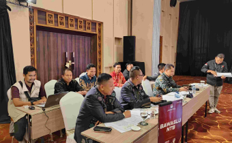 Ketua dan Anggota Bawaslu Lotim Hadiri Rapat Pleno Rekapitulasi Pemilihan Provinsi NTB