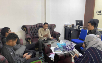 Rapat evaluasi divisi