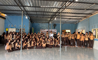 Foto Bersama Pelajar